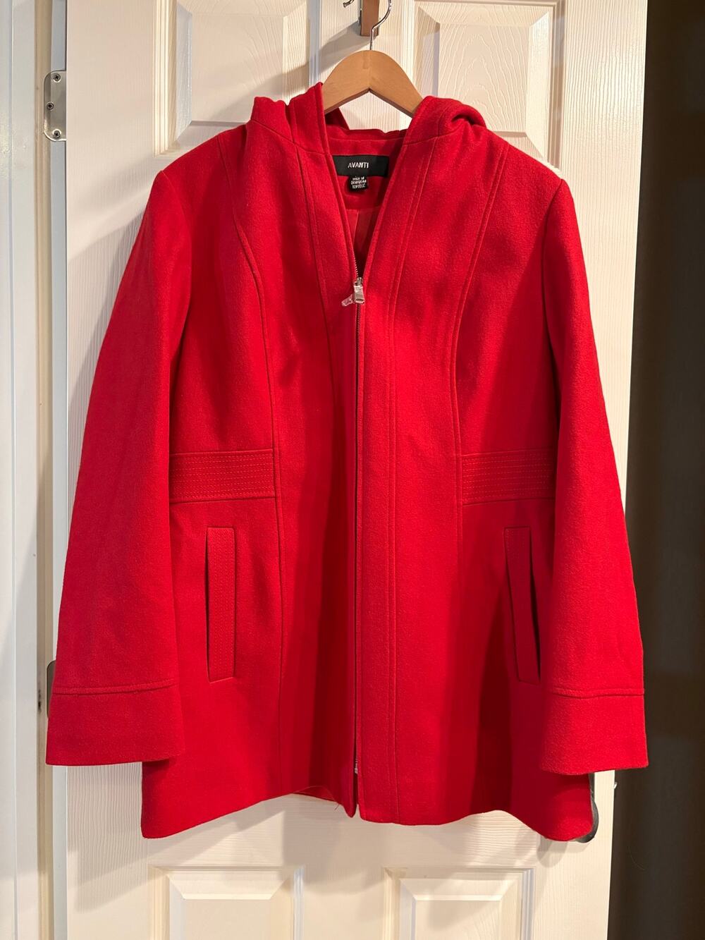 AVANTI NWT Red Wool Blend Swing Coat Size Large Retro Style Hoodie Jacket Winter